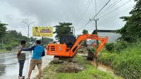 PUPR dan Warga Kompak Normalisasi Saluran Air di Wundudopi