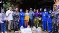 Sinergitas BI Sultra dan Lanal Kendari Salurkan Bantuan Korban Banjir di Tiga Kelurahan