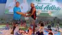 Lanal Kendari Bagikan 500 Kantong Daging Kurban ke Masyarakat hingga Panti Asuhan