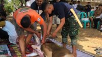 Idul Adha, Kodim Kendari Berbagi Daging Kurban ke Masyarakat Kurang Mampu