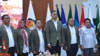 KPU Sultra Terima Berkas Tiga Paslon Cagub dan Cawagub di Hari Terakhir Pendaftaran