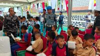 Dukung Program Presiden, Lanal Bagikan Makanan Bergizi Gratis ke Siswa SDN 54 Kendari