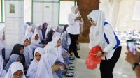 IWAPI Sultra Berbagi Makanan Bergizi Gratis di Pondok Pesantren Darul Mukhlisin
