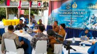 Lanal Kendari Ikuti Vicon Program Ketahanan Pangan TNI AL Penanaman dan Panen Cabai oleh Kasal