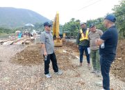 Martin Effendi Patulak Pantau Langsung Kesiapan Pembangunan Jembatan Darurat di Wiwirano Konut
