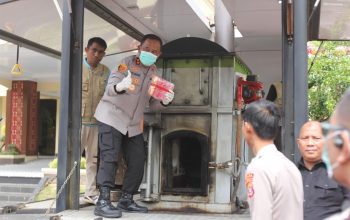 Kapolda Sultra Pimpin Pemusnahan Sabu Seberat 8,2 Kilogram: Kinerja Jajaran Ditresnarkoba Diapresiasi