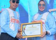 Bapenda Fest 2025, Gubernur Beri Penghargaan Kota Kendari sebagai Pemda Digital Terbaik