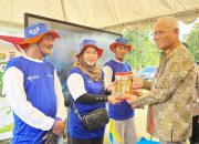Dukung Ketahanan Pangan Nasional, Pemprov Serahkan Bantuan Pupuk dan Bibit ke Petani Jagung Kendari