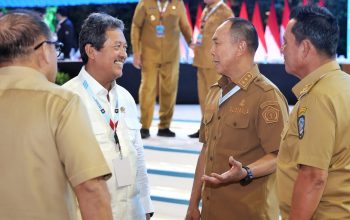 Gultra Bersiap Menuju Indonesia Asri: Gubernur Instruksikan Pengusaha Rapikan Atribut Iklan dan Jaringan Kabel