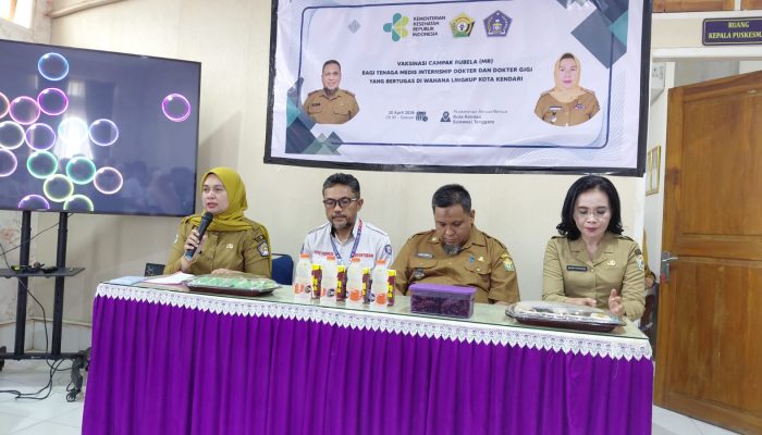 Vaksinasi MR untuk Dokter Internsip di Kendari Diperkuat, Dinkes Tekankan Profesionalisme dan Perlindungan Diri