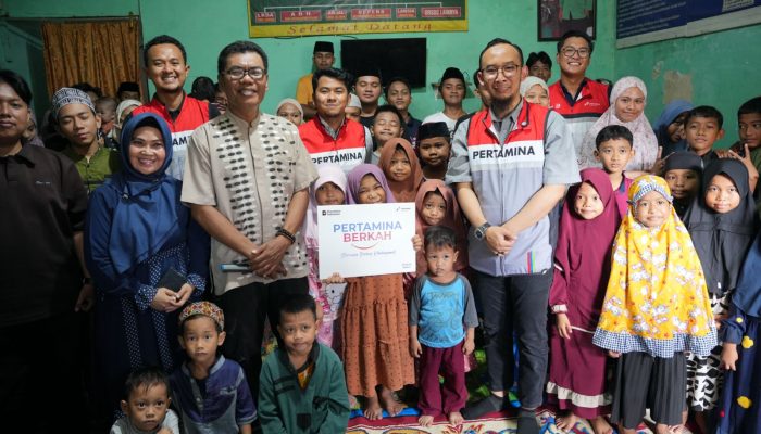 Pertamina Patra Niaga Regional Sulawesi Hadirkan Program Pertamina BERKAH bagi Anak Yatim di Makassar