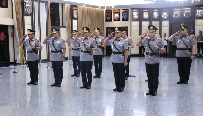 Kapolri Jenderal Polisi Listyo Sigit Prabowo Pimpin Pelantikan dan Sertijab Sejumlah PJU Mabes dan Kapolda