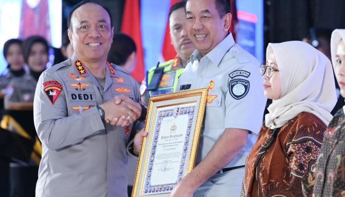Jasa Raharja Raih Penghargaan Kapolri atas Dukungan terhadap Keberhasilan Operasi Ketupat 2026 dan Operasi Lilin Nataru 2025
