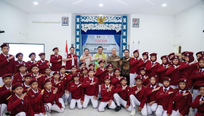Dampingi Menko Polkam dan Mendagri, Gubernur Pastikan Program Prioritas Nasional Berjalan di Sultra
