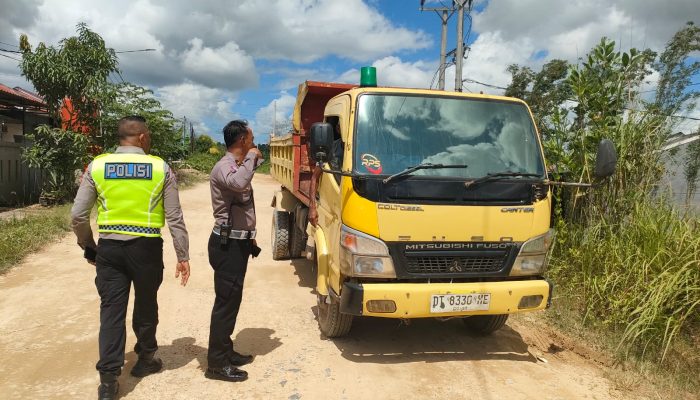 Respon Keluhan Warga, Satlantas Polresta Tindak Armada Truk Proyek Lorong Loloepis Baruga