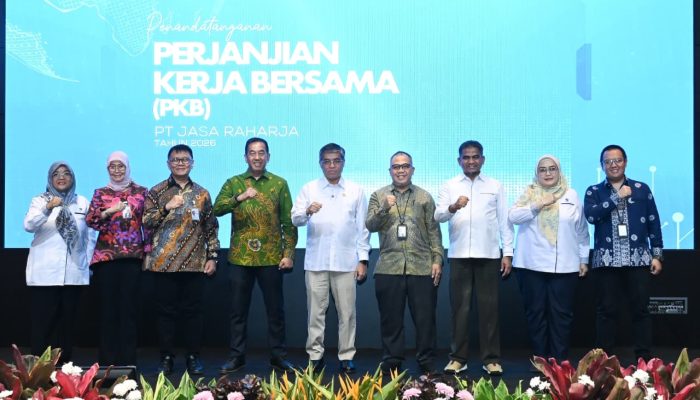 Hadiri Penandatanganan PKB Jasa Raharja dan Serikat Pekerja, Menaker Titip Tiga Agenda Strategis