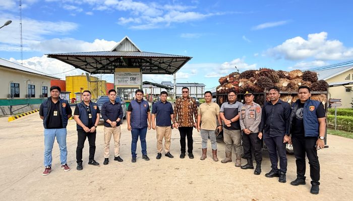Ditreskrimsus Polda Sultra Dampingi Pengawasan Harga TBS Sawit, Pastikan Perusahaan Patuhi Harga Acuan Pemerintah