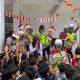 Semarakkan HUT RI ke 81, Polantas Karib Ditlantas Polda Sultra Bagikan Ornamen Merah Putih kepada Pelajar