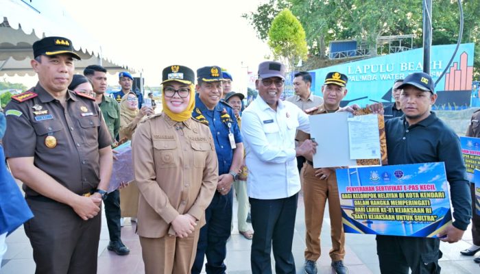 Pemkot dan Kejaksaan Peduli Nelayan: Bagikan e-Pas Kecil Permudah Akses BBM bersubsidi