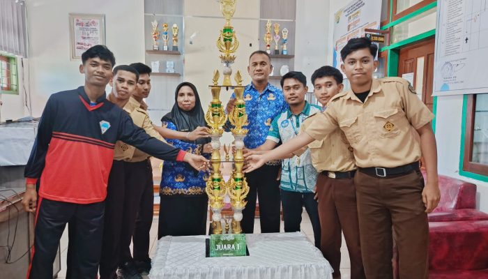 Tampil Gemilang di ALVOSTRA CUP, SMAN 2 Kendari Sabet Juara I Futsal se Sultra