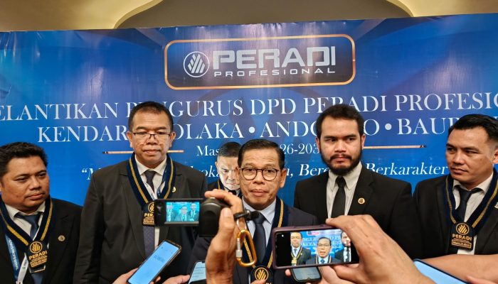 120 Pengurus Peradi Profesional Sultra Resmi Dilantik, Harris Arthur: Hukum Harus Lindungi Rakyat