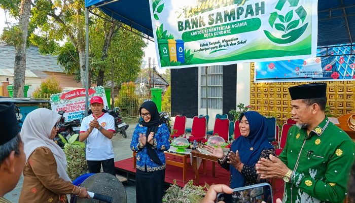 Kemenag Kendari Launching Bank Sampah, Sulap Limbah Jadi Bernilai Ekonomi