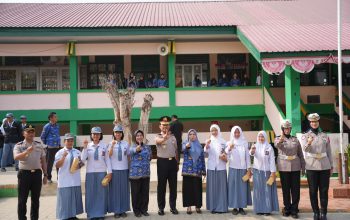 Wakapolda Sultra Pimpin Apel Pagi di SMAN 1 Kendari, Tegaskan Bahaya Narkoba dan Bullying