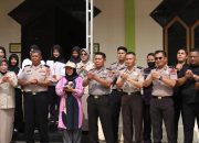 Sambut HUT Humas Polri ke-75, Bid Humas Polda Sultra Bersih Bersih Rumah Ibadah