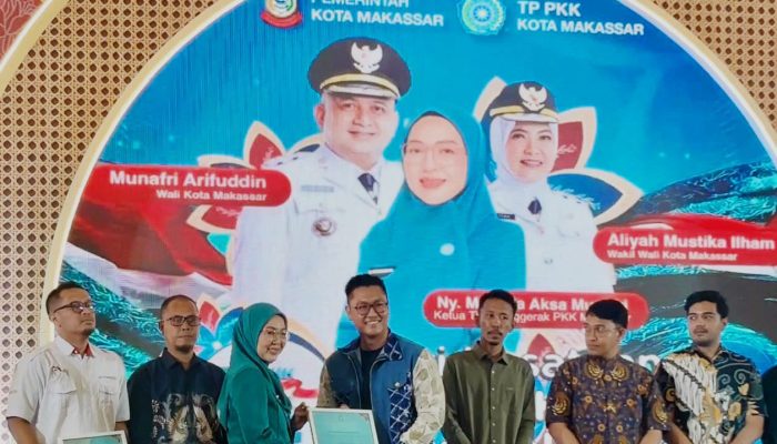 Pertamina Patra Niaga Sulawesi Raih Penghargaan atas Dukungan Pemberdayaan Masyarakat melalui Program Kampung Lontara