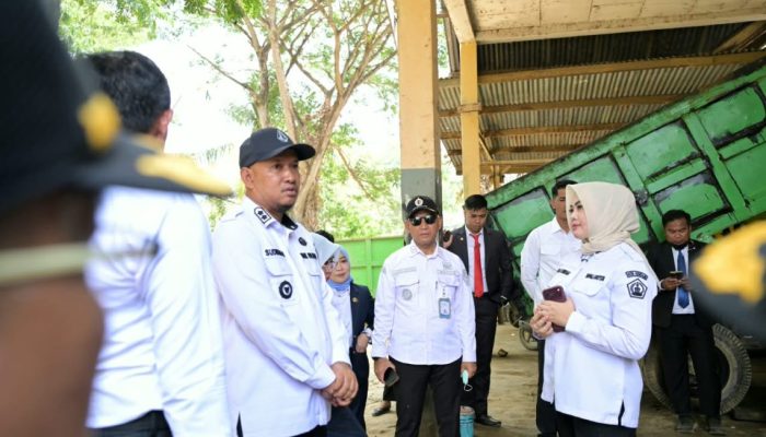 Siska Turun Langsung ke Lapangan, Pastikan Armada Sampah Siap Dukung Kendari ASRI